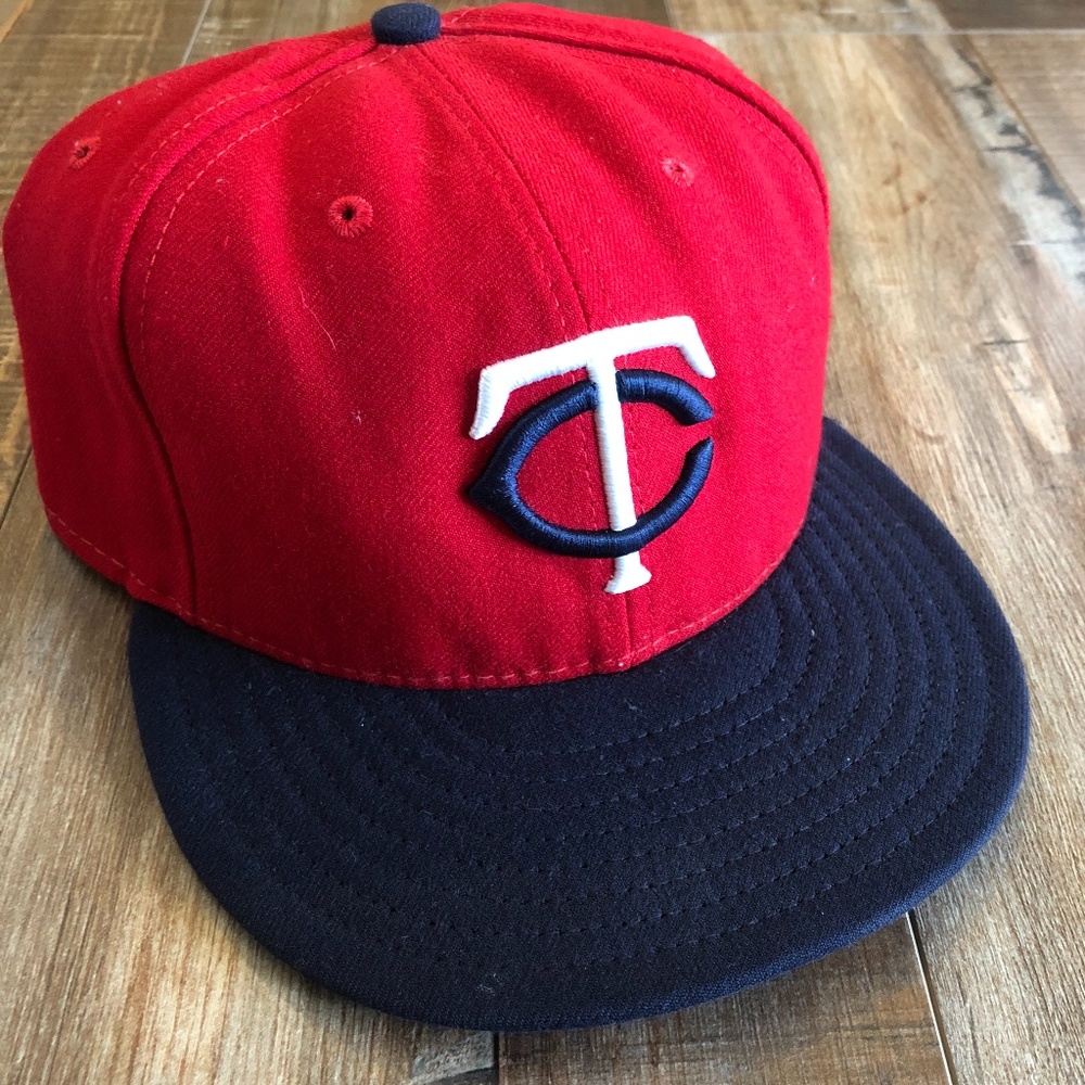 Minnesota Twins New Era Fitted Baseball Cap